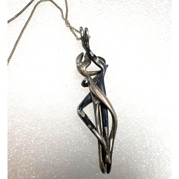 Silver Couple Pendant Necklace 18" Chain Yin Yang Dance Abstract Modernist Vtg - Picture 5 of 10